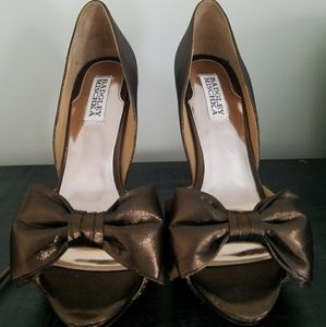 Badgley Mischka Bronze Bow Heels